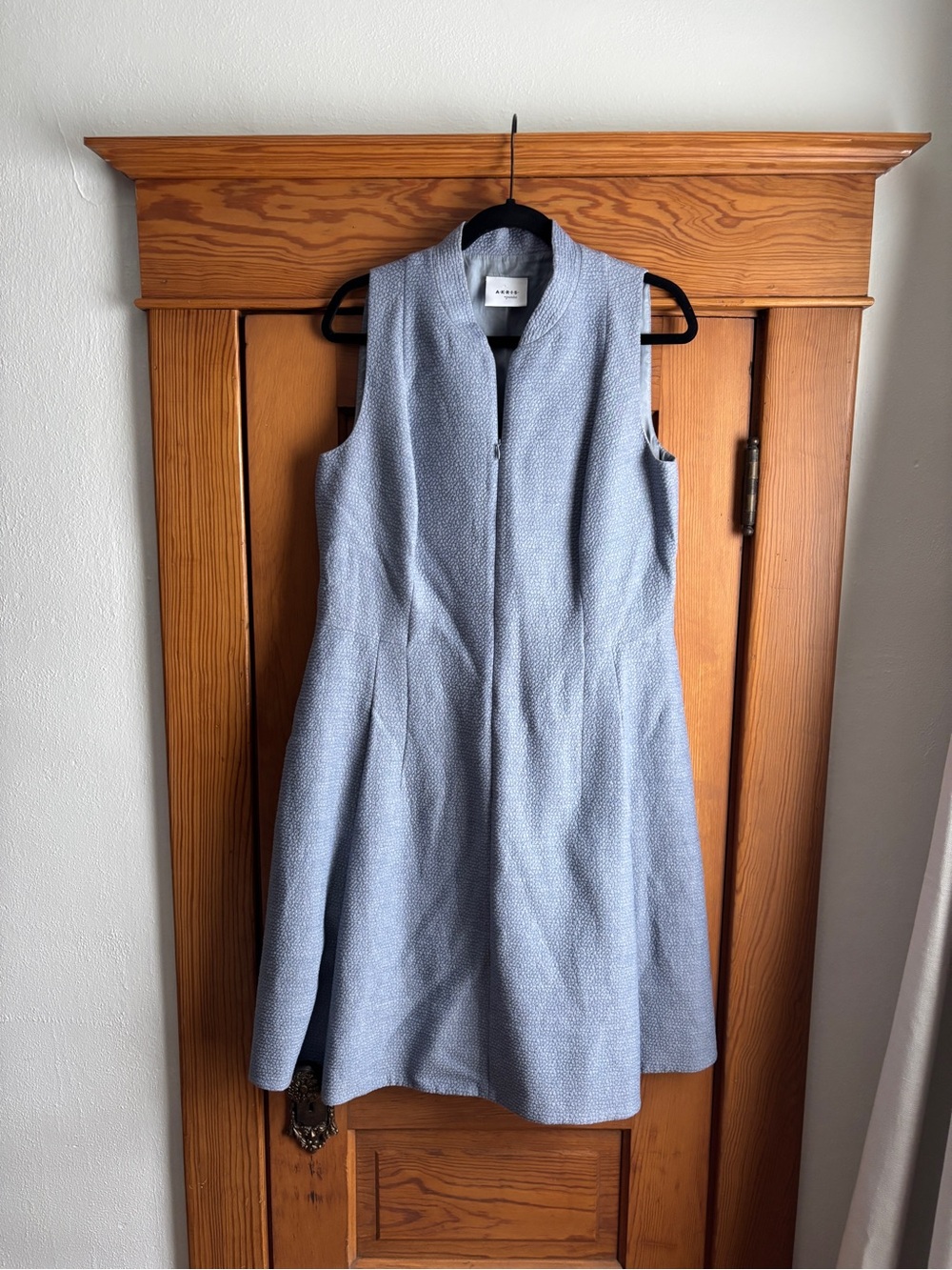 AKRIS Punto Textured Zipper Front Dress in Blue Size 12